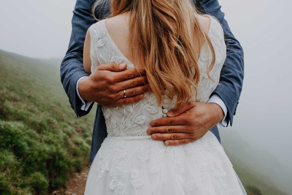 Suknia ślubna IVORY 38/40 + dwa welony