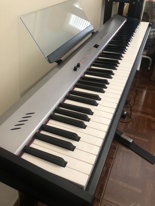 Piano digital Roland FP-2