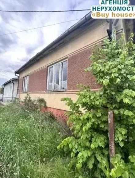 Продаж будинку в Сваляві  300 від центру міста