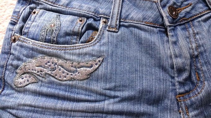 Spodenki jeansowe aplikacje skrzydła