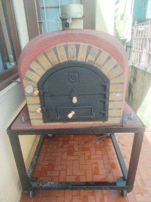 Forno a lenha  como novo