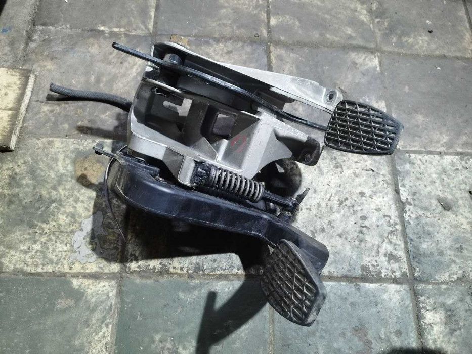 Блок педалей Mercedes Sprinter / Volkswagen LT