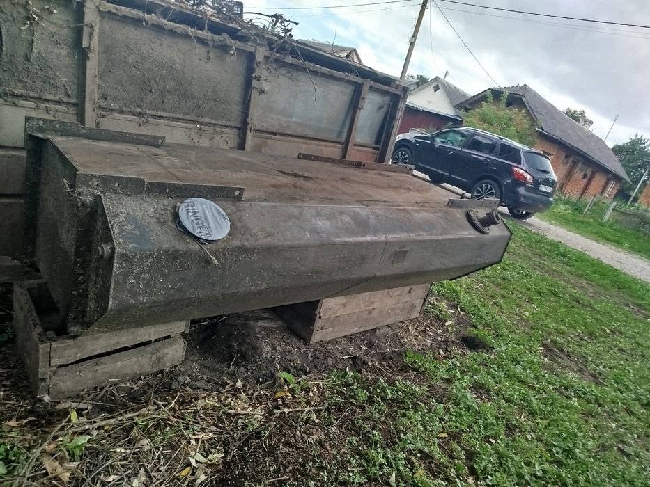 Резервуар, ємкість для зберігання пального