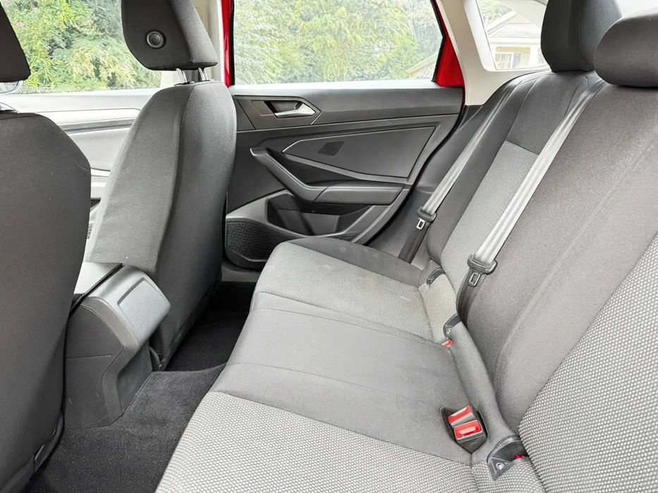 Volkswagen Jetta      2019