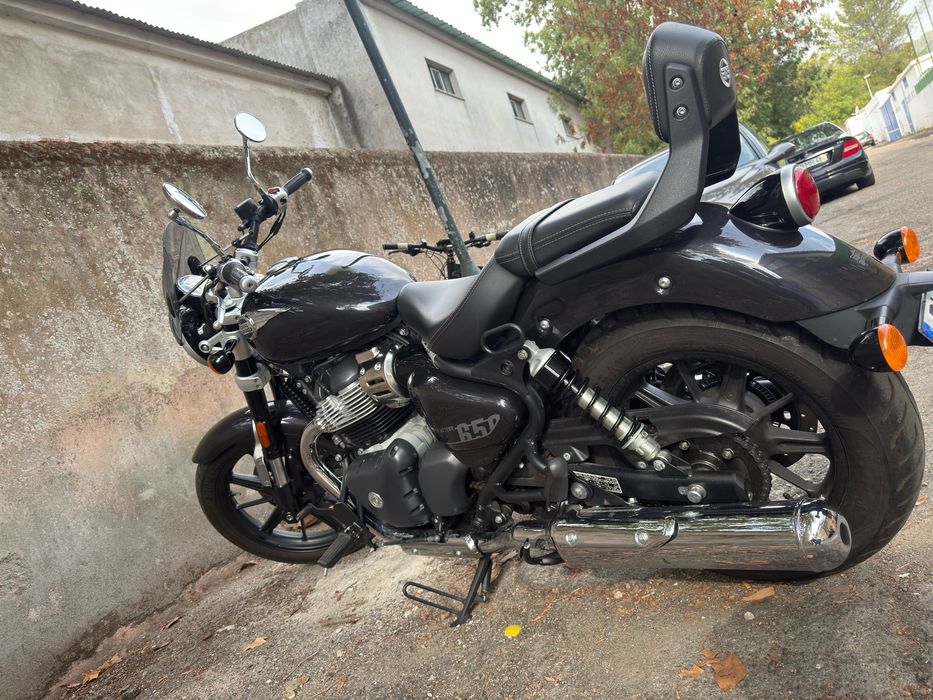 Royal enfield super meteor 650