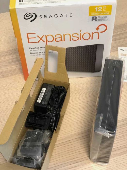 Disco Externo USB - Seagate Expansion Desktop de 12TB - Para reparação