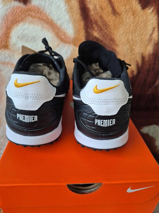 Buty  Nike Premier 43