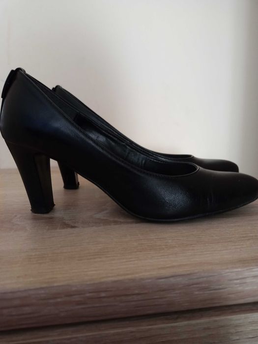 Buty damskie Lasocki roz. 36