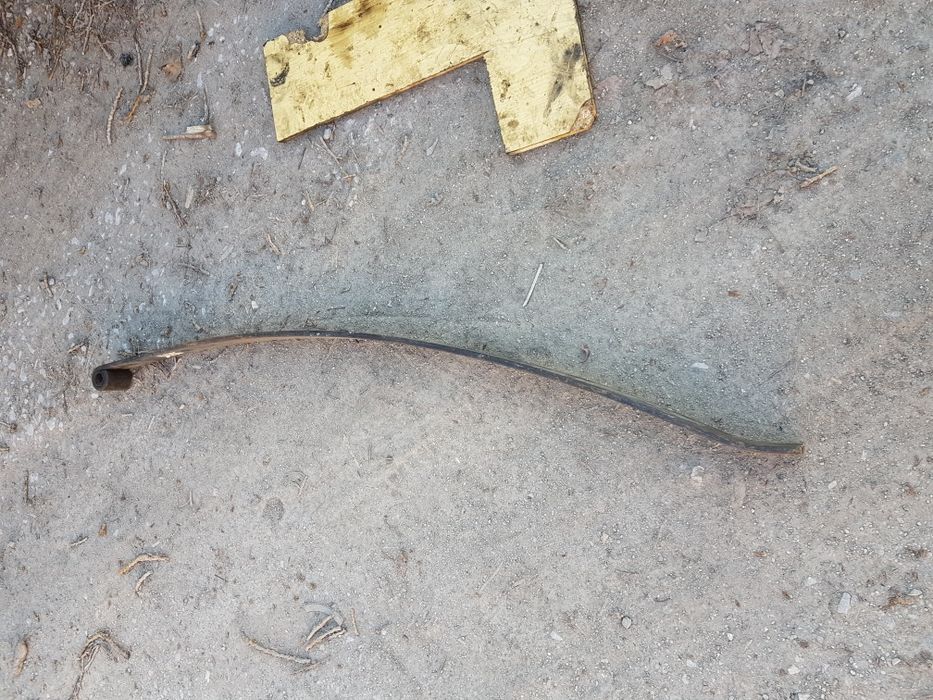 Корінний лесток ресори