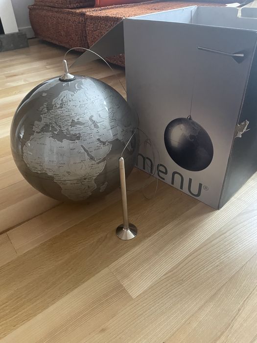 Globus do zawieszenia Menu