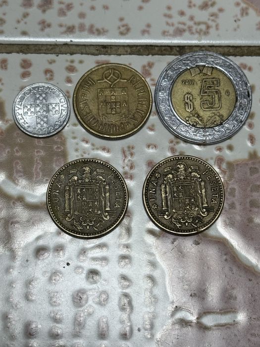 Moedas varias de coleção