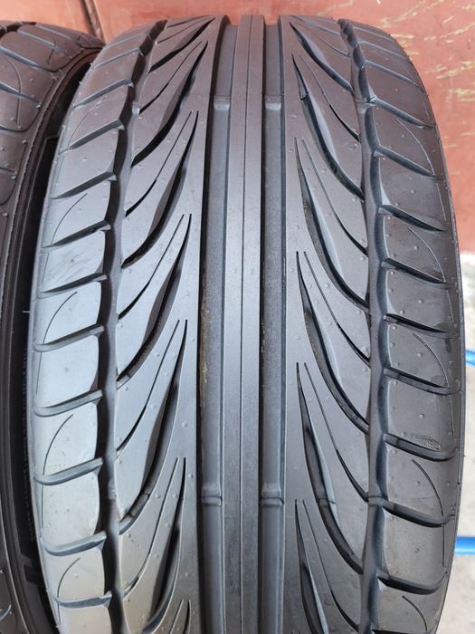 245/40/19 R19 Falken FK452 2шт ціна за 1шт шини