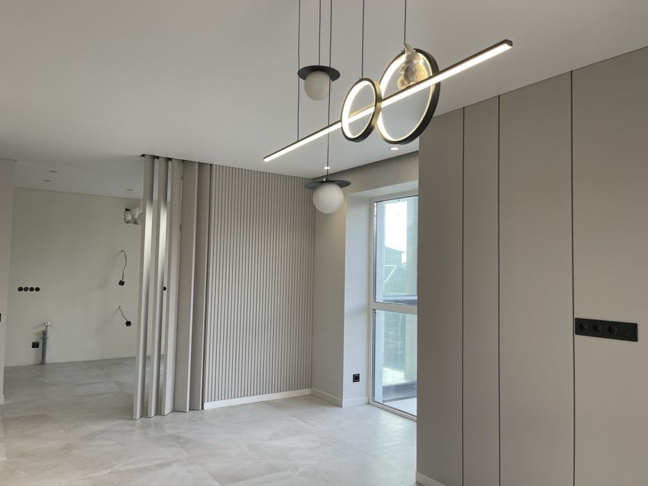 2х кімнатна квартира з якісним ремонтом в новобудові в центрі міста.