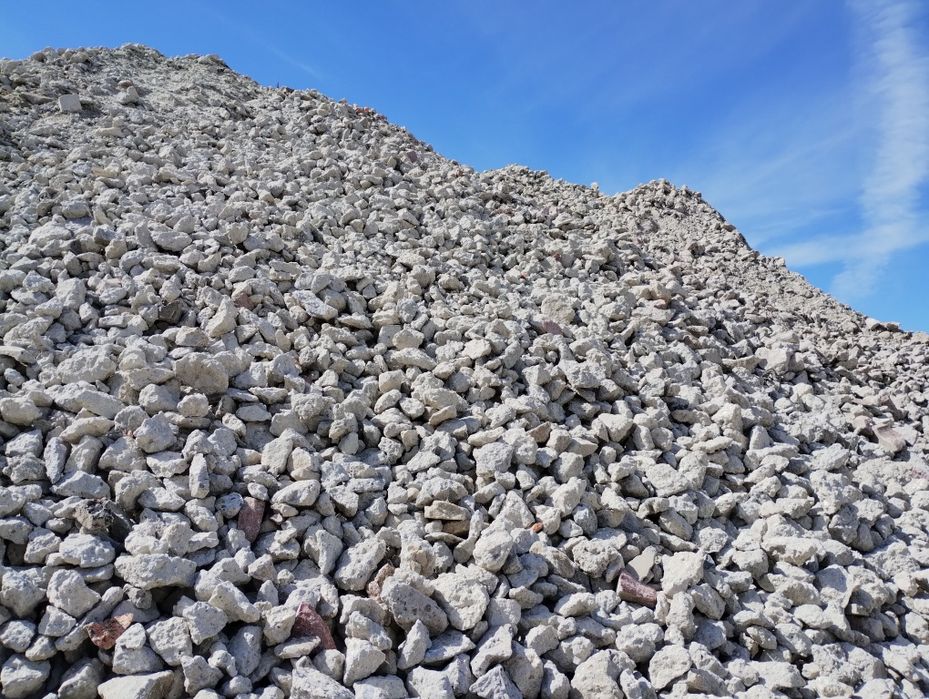 Ziemia czarnoziem siana ogrodowa piasek płukany siany wywóz gruzu ziem