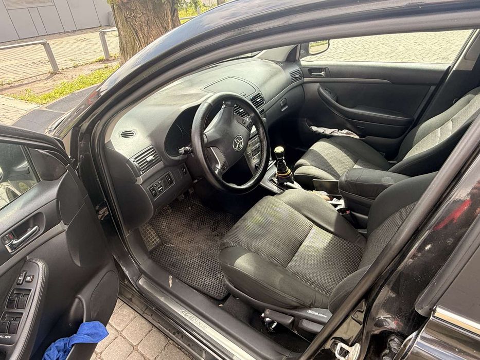 Продам    TOYOTA