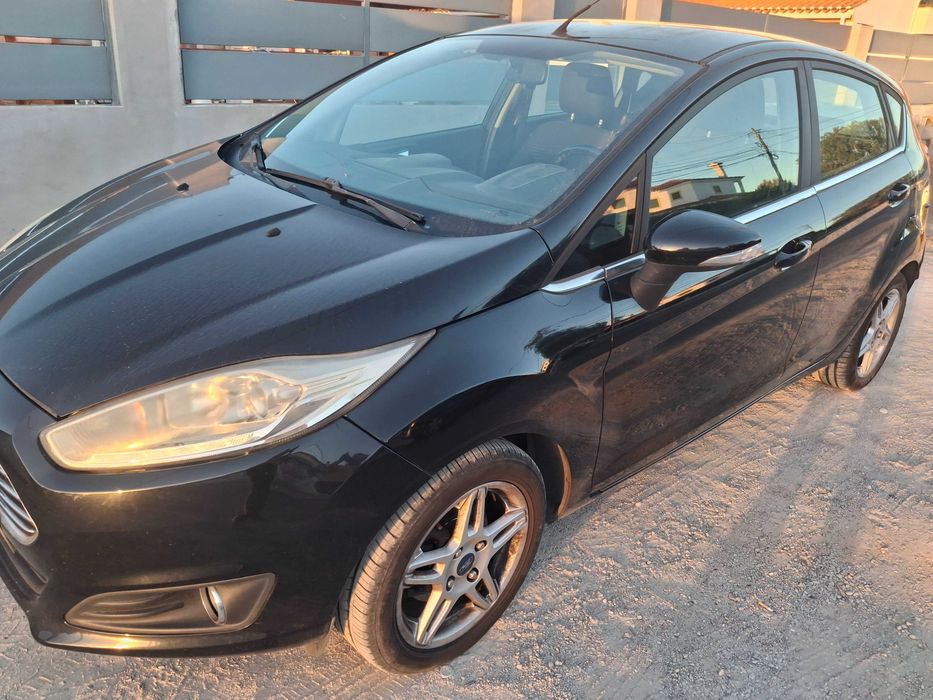 Ford Fiesta 1.5 TDCI Titanium — photo 4