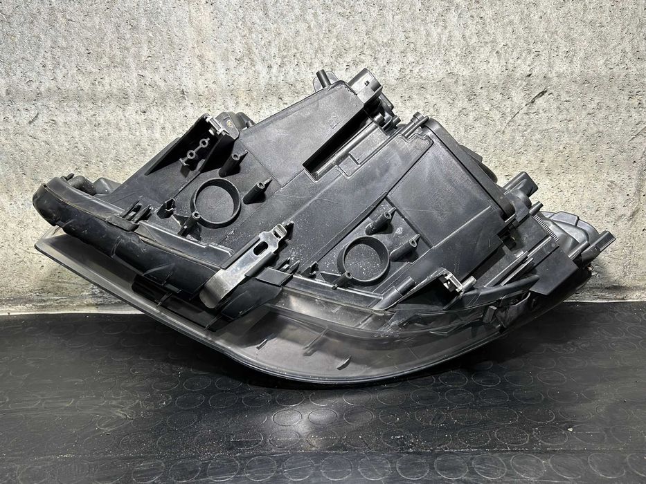 Ótica direita BMW Série 5 F10 (2014)