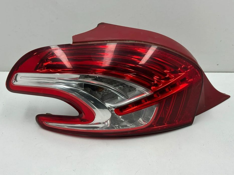 Traseira Completa - Peugeot 208 I (2014)