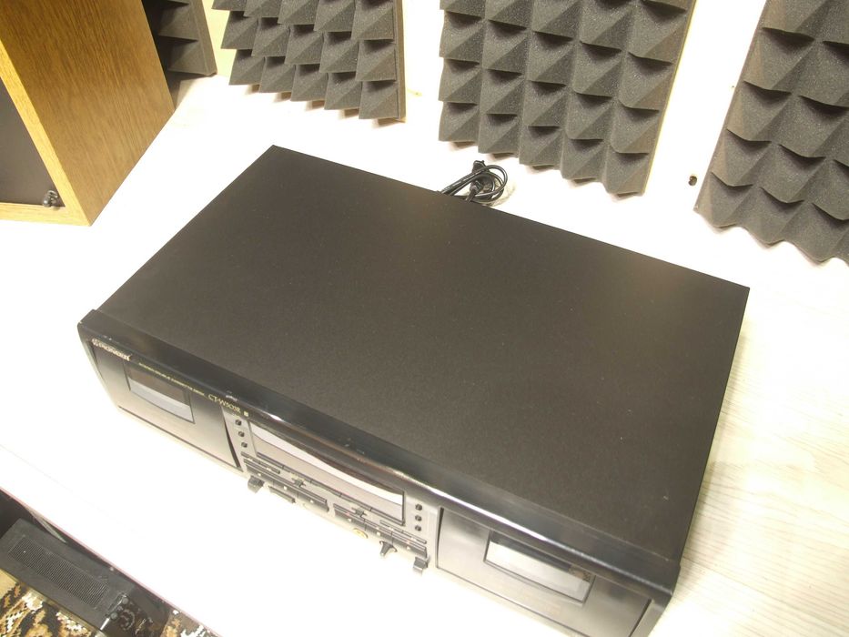 Касетна дека Pioneer CT-W503R. Без передплати