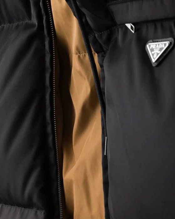 Пуховик Prada Re-Nylon Down Jacket Black