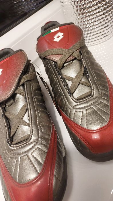 Buty piłkarskie lotto sportowe 38 halówki