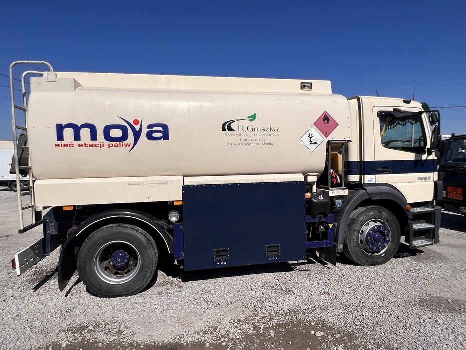 Услуги Бензовоза, топливозаправщика (перевозка любых видов топлива)