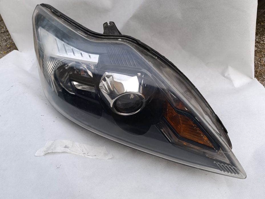 Ford Focus MK2 II Lift FL lampa przednia prawa Xenon 8m51-13d154-cd