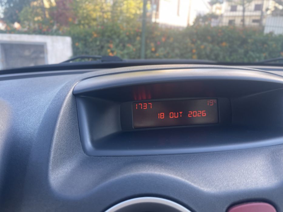 Citroën C3 1.1 Gasolina (2007) – 5 Portas – Excelente Mecânica / Inspeção Feita