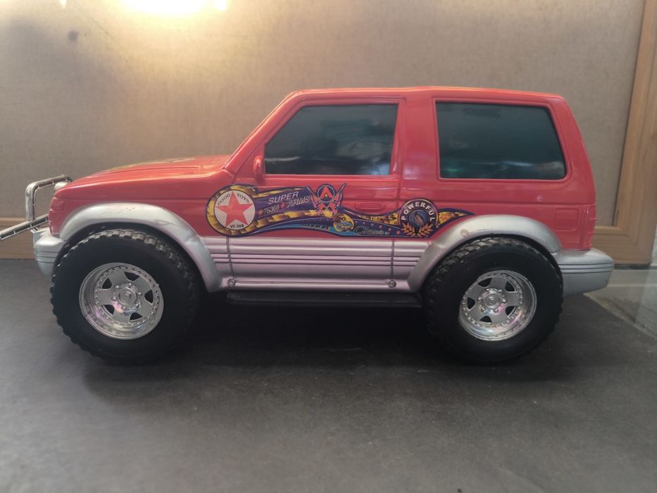 Jipe de Brinquedo Clássico 4x4