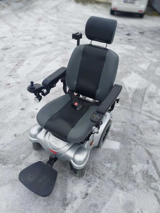 Wózek inwalidzki elektryczny