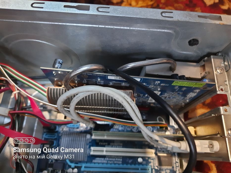 Хороший 4-х ядерник з топовим процесором