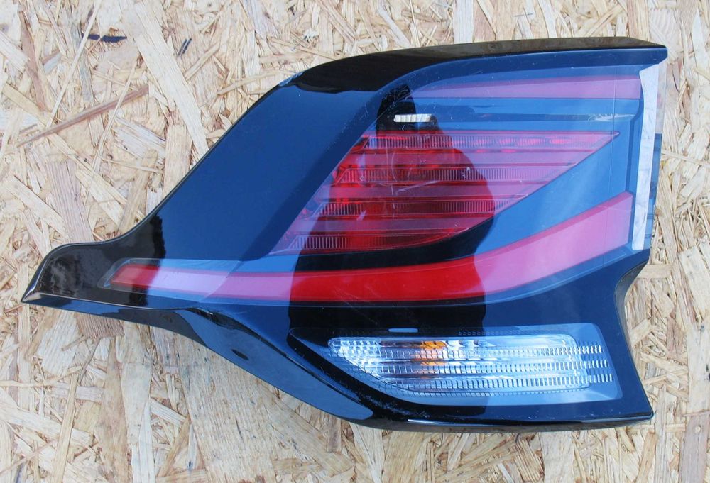 Kia Sportage V Lampa Lewa Tył opis 21-23r