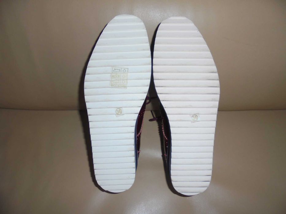 sapatos de mulher novos sem etiqueta