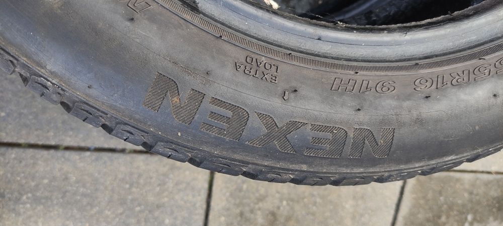 Opony zimowe z 2018r 5mm 195/55/16 Nexen N