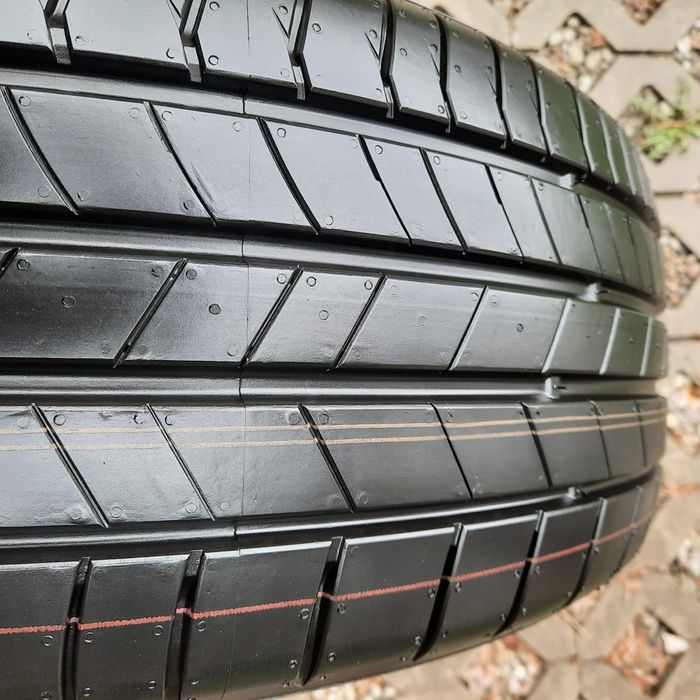 Komplet opon letnich KUMHO  r18 215/55 nowe