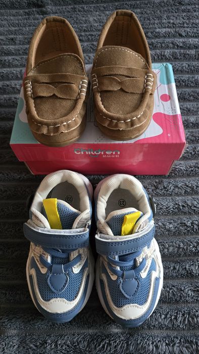 Нові лофери на хлопчика та кросівки