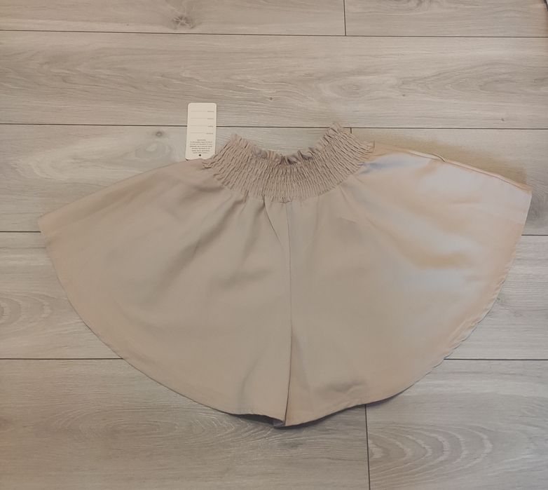 Spódnico spodenki motylki beżowe rozmiar uniwersalny