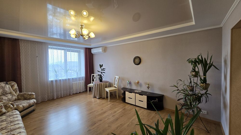 Продаж 3 кімнатна квартира  з ремонтом,  Центральний район, сертифікат