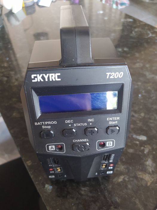 Ładowarka LiPo skyrc T200