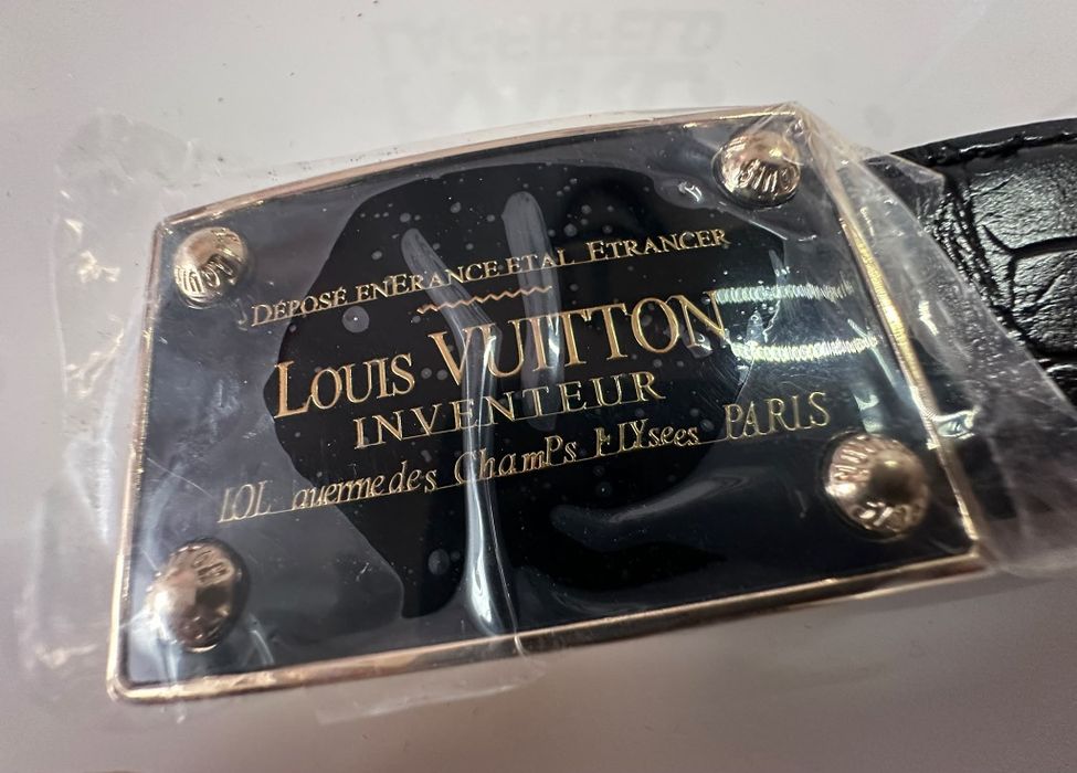 Pasek Louis Vuitton z pudełkiem
