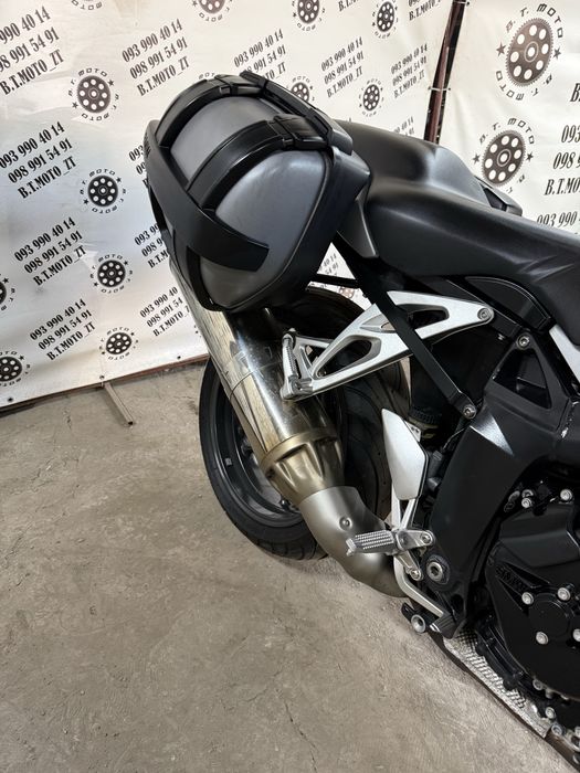 Мотоцикл BMW k1200R ABS кофры, кардан, маятник