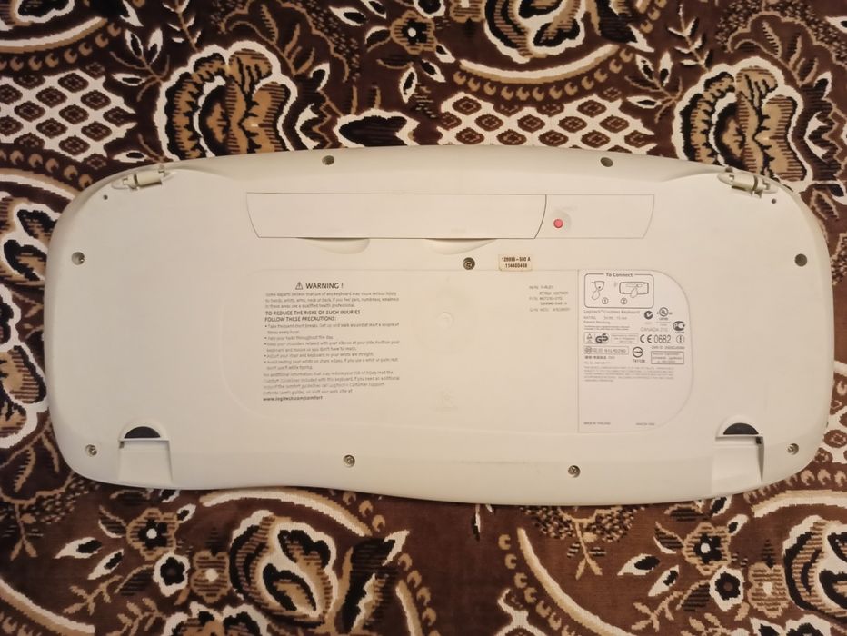 клавіатура Logitech безпровідна великого розміру