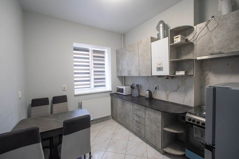 Старе місто 2 кімнатна квартира.