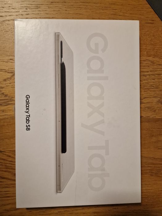 Tablet Samsung Tab S8 + Etui z klawiaturą