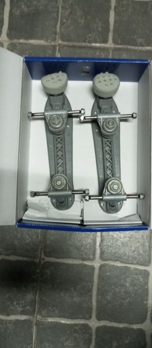 Chassis rolline 260  e respectivas rodas e rolamentos  patinagem artís