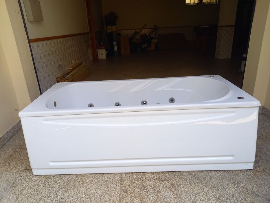 Banheira Hidromassagem + vidro de proteção