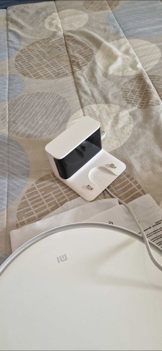 Aspirador Xiaomi Robot (praticamente novo)
