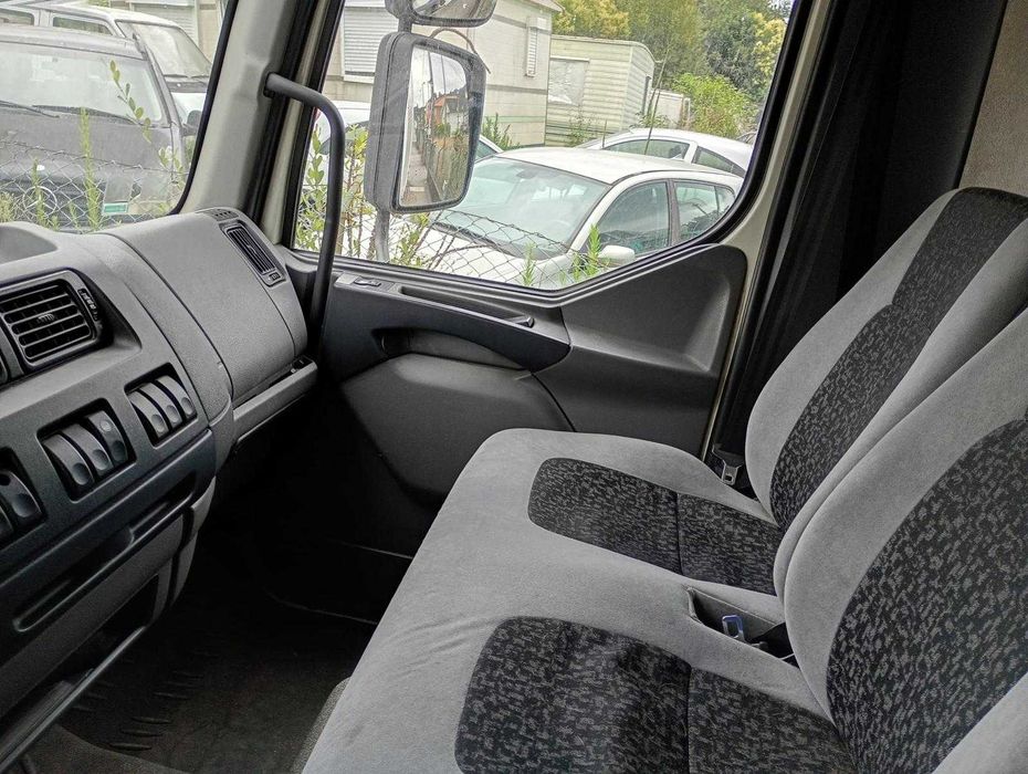 Camião DAF LF 45.180 Caixa Fechada