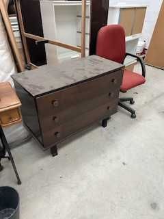 Cómoda em bom estado