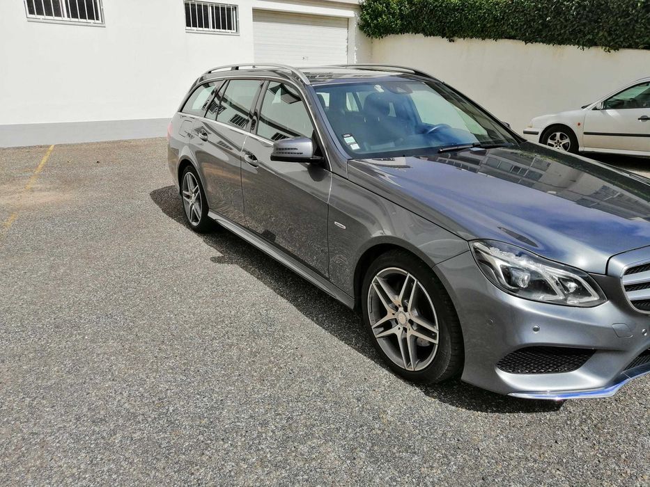 Mercedes-Benz E300 BlueTEC Hybrid Station Wagon (2015) - Edition E - Apenas 135000 Km foto 2